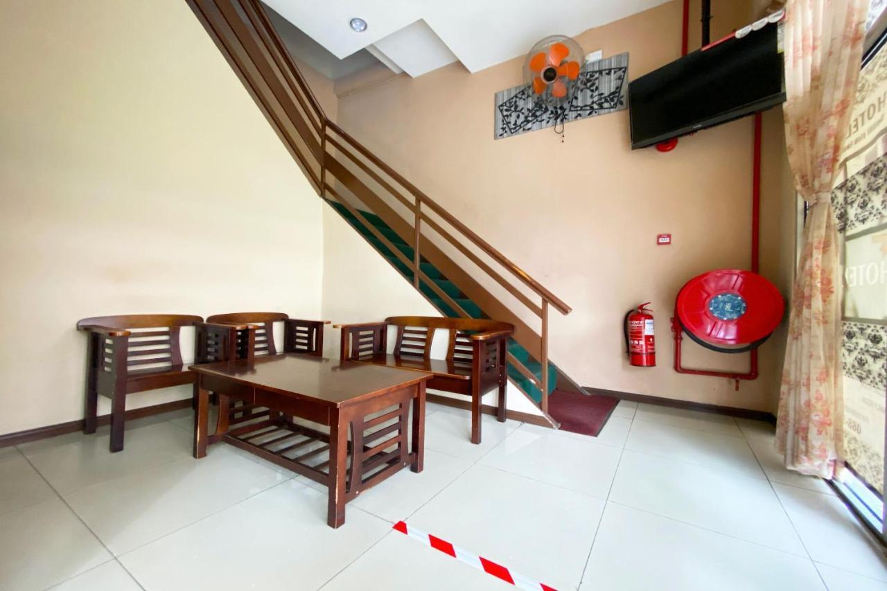 Oyo 90108 Hotel Kaya Kota Kinabalu Ngoại thất bức ảnh