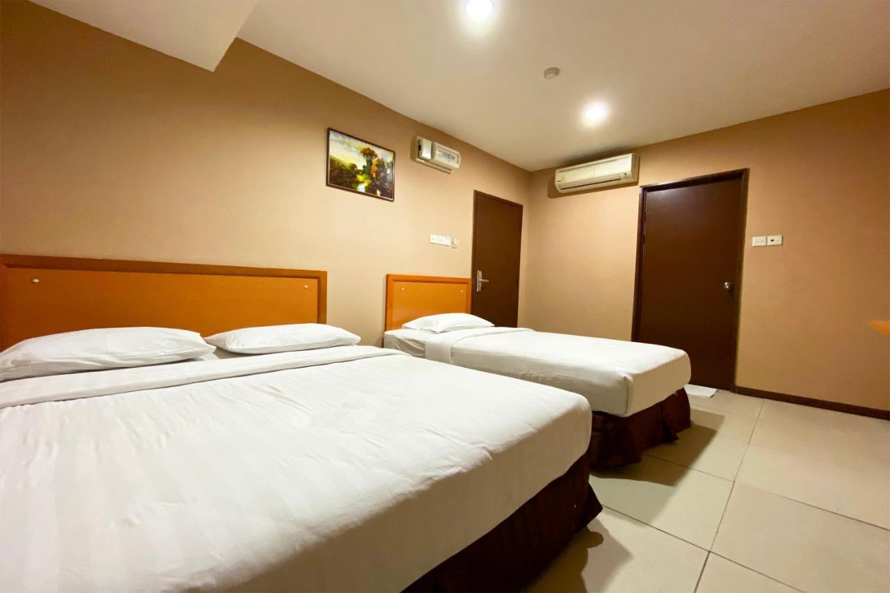 Oyo 90108 Hotel Kaya Kota Kinabalu Ngoại thất bức ảnh