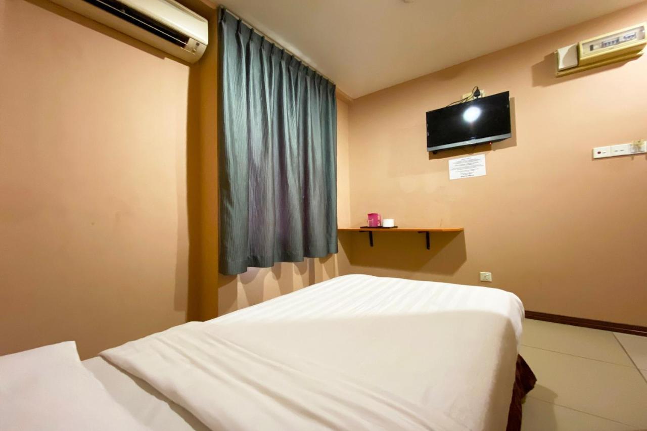 Oyo 90108 Hotel Kaya Kota Kinabalu Ngoại thất bức ảnh